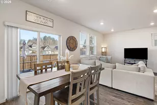 2483 30th Pl, Springfield, OR 97477 - Photo 8