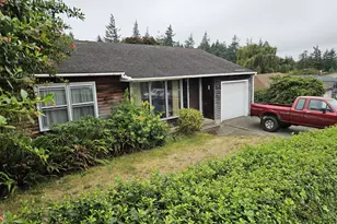 1749 Juniper Ave, Coos Bay, OR 97420 - Photo 2