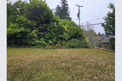 1749 Juniper Ave, Coos Bay, OR 97420 - Photo 6