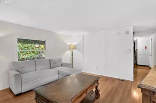 10882 NE Oak St, Donald, OR 97020 - Photo 12