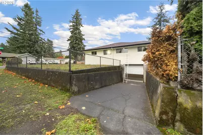 13949 NE San Rafael St, Portland, OR 97230 - Photo 22