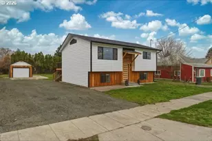 160 SE 5th Ave, Milton-Freewater, OR 97862 - Photo 2