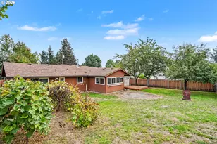 115 Grant St, Silverton, OR 97381 - Photo 32