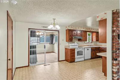 115 Grant St, Silverton, OR 97381 - Photo 12