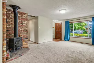 115 Grant St, Silverton, OR 97381 - Photo 8