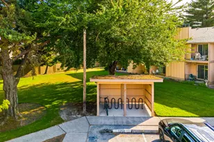 1254 NE 27th St, McMinnville, OR 97128 - Photo 4