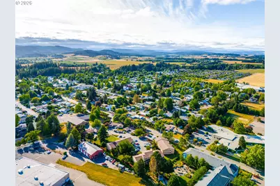 1254 NE 27th St, McMinnville, OR 97128 - Photo 14