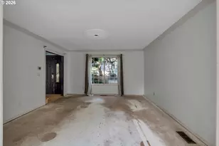 706 SW Colony Dr, Portland, OR 97219 - Photo 8