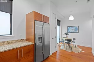 1728 NW Riverscape St, Portland, OR 97209 - Photo 10