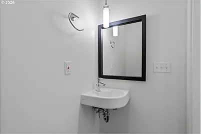 1728 NW Riverscape St, Portland, OR 97209 - Photo 12