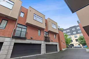 1728 NW Riverscape St, Portland, OR 97209 - Photo 36
