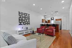 1728 NW Riverscape St, Portland, OR 97209 - Photo 2