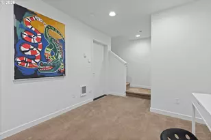 1728 NW Riverscape St, Portland, OR 97209 - Photo 32