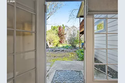 907 SW Halsey St, Troutdale, OR 97060 - Photo 34