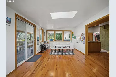 907 SW Halsey St, Troutdale, OR 97060 - Photo 22