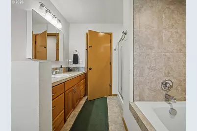 907 SW Halsey St, Troutdale, OR 97060 - Photo 20
