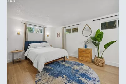 907 SW Halsey St, Troutdale, OR 97060 - Photo 36