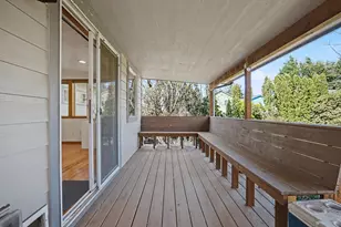 907 SW Halsey St, Troutdale, OR 97060 - Photo 24