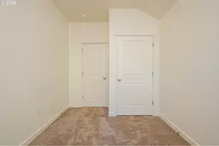 252 NW 11 Mile Ave, Gresham, OR 97030 - Photo 32