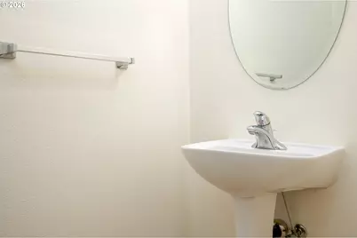 252 NW Eleven Mile Ave, Gresham, OR 97030 - Photo 18