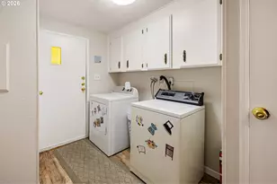 4800 Barger Dr, Eugene, OR 97402 - Photo 30