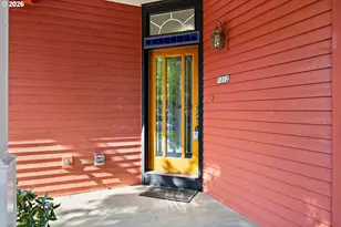 1012 NE Multnomah Dr, Fairview, OR 97024 - Photo 2