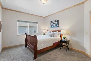 1012 NE Multnomah Dr, Fairview, OR 97024 - Photo 20