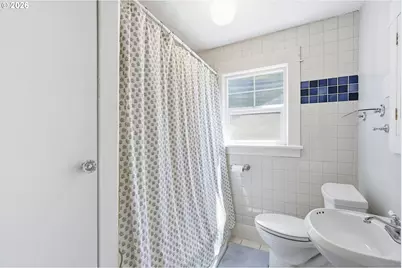 7464 SW 53rd Ave, Portland, OR 97219 - Photo 18