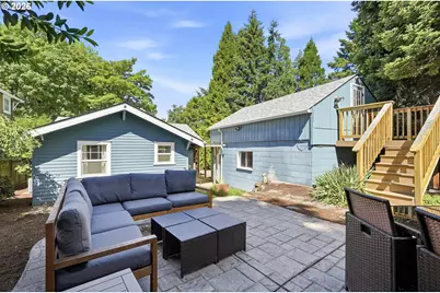 7464 SW 53rd Ave, Portland, OR 97219 - Photo 24