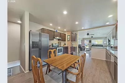 1724 Broadway St, Baker City, OR 97814 - Photo 14
