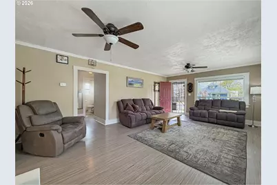 1724 Broadway St, Baker City, OR 97814 - Photo 8