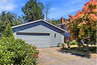 6145 SE Grant St, Portland, OR 97215 - Photo 2