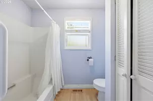 6145 SE Grant St, Portland, OR 97215 - Photo 18