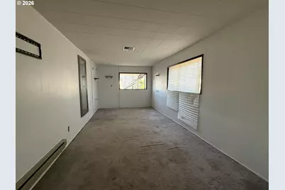 4694 Daisy St, Springfield, OR 97478 - Photo 6