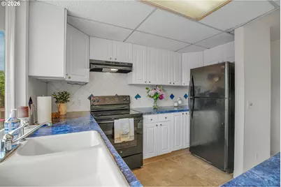 6740 N Willamette Blvd, Portland, OR 97203 - Photo 8