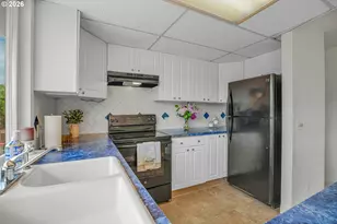 6740 N Willamette Blvd, Portland, OR 97203 - Photo 8