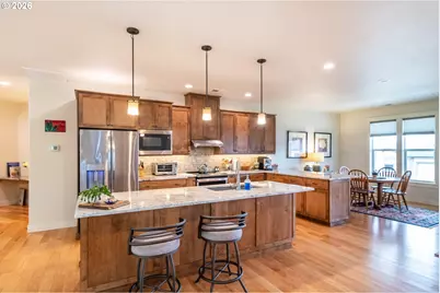 1926 NW Warewood Terrace Ct, Roseburg, OR 97471 - Photo 12