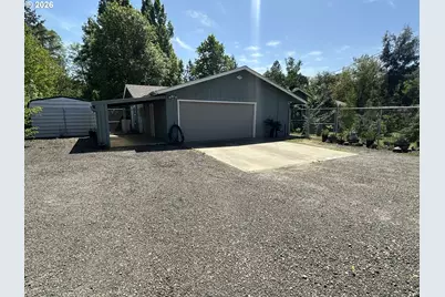 159 Fawn Dr, Roseburg, OR 97470 - Photo 2