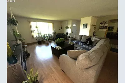 159 Fawn Dr, Roseburg, OR 97470 - Photo 6