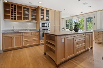 11605 S Elysium Pl, Portland, OR 97219 - Photo 14