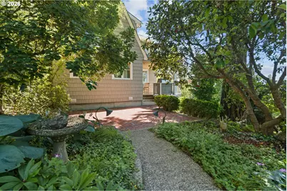 11605 S Elysium Pl, Portland, OR 97219 - Photo 42