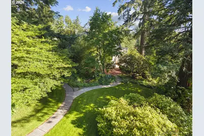 11605 S Elysium Pl, Portland, OR 97219 - Photo 44