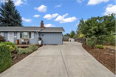 936 Quinalt St, Springfield, OR 97477 - Photo 32