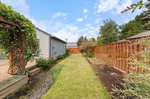 276 SW 11th Ave, Canby, OR 97013 - Photo 32
