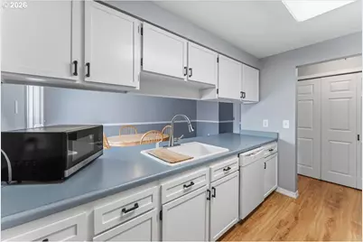 276 SW 11th Ave, Canby, OR 97013 - Photo 12