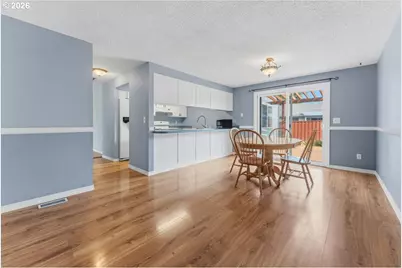 276 SW 11th Ave, Canby, OR 97013 - Photo 8