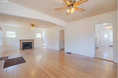 2355 NE 57th Ave, Portland, OR 97213 - Photo 8