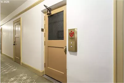 2015 NW Flanders St #314, Portland, OR 97209 - Photo 4