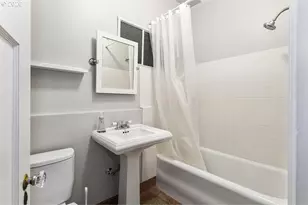 2015 NW Flanders St, Portland, OR 97209 - Photo 18