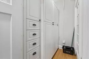 2015 NW Flanders St, Portland, OR 97209 - Photo 8